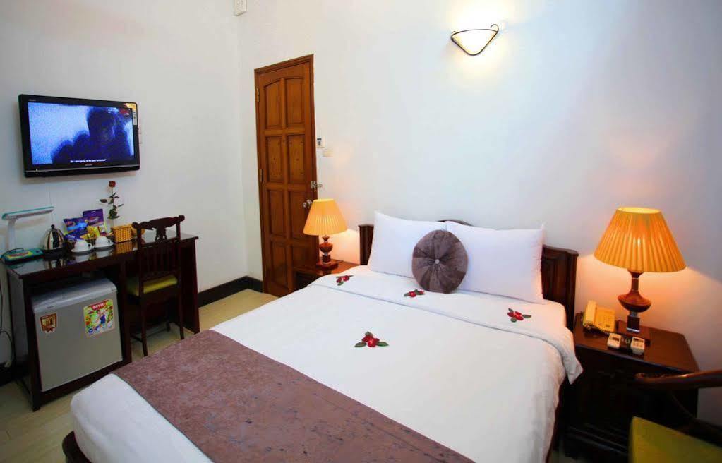 Family Holiday Hotel Hanoi Exterior photo